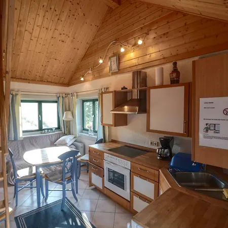 펜션 Hof Marienberg, 56340 Osterspai, Deutschland Wanderhuette Osterspai